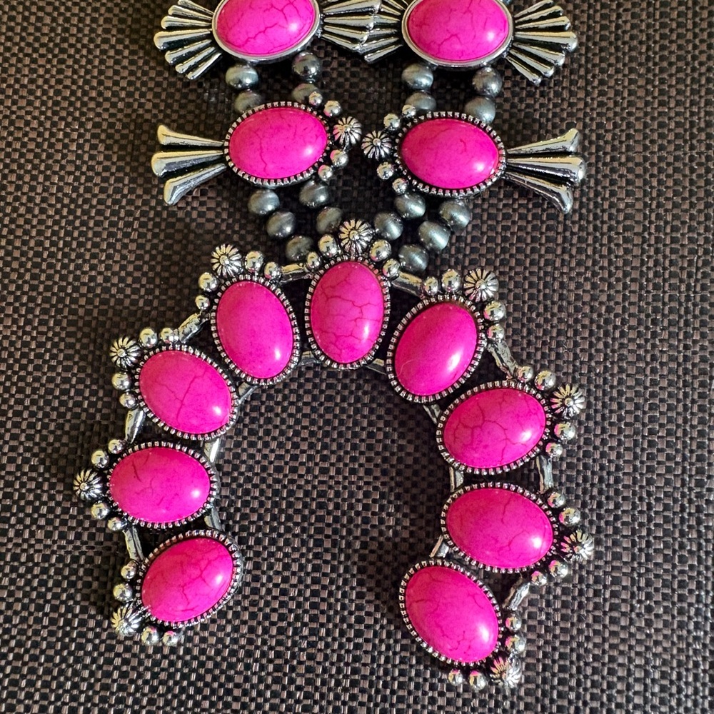 New Southwestern Boho Squash Blossom Naja Pink & Silver Statement Necklace - Picture 12 of 14